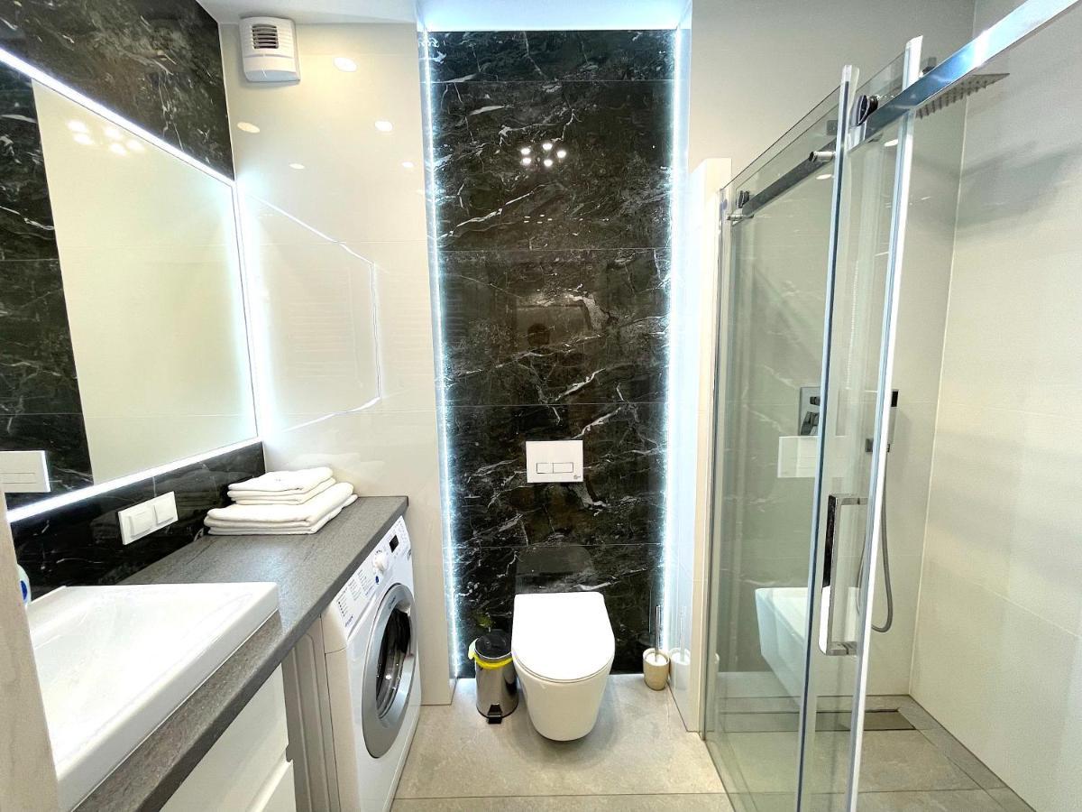 Apartament Superior Blue Przy Plazy- Free Pool, Saunas, Jacuzzi, Fitness, Salzgrotte Kolberg Exterior foto